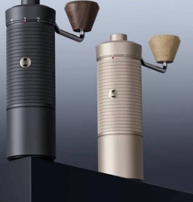 Black and champagne C6 grinders standing side by side