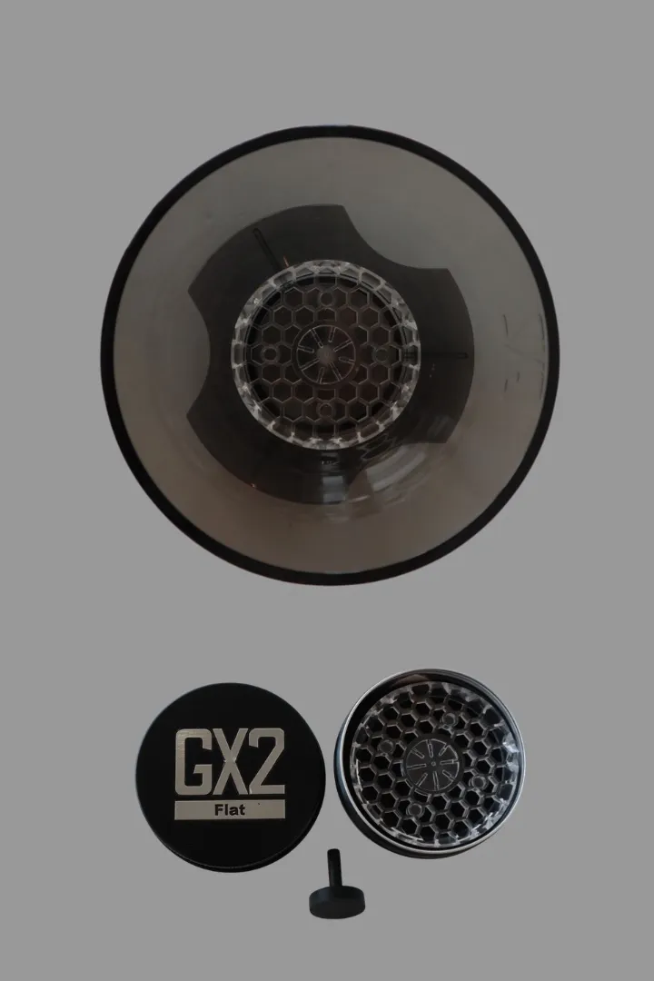 GX2 dripper in flat-bottom mode with the GX2 Flat tool, mesh insert and pin